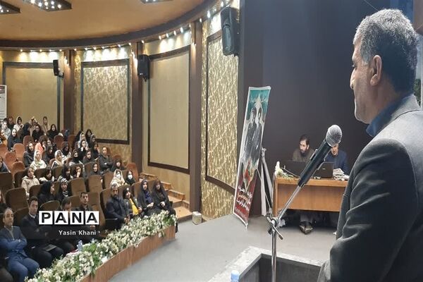 همایش تجلیل از افتخار آفرینان کنکور سراسری سال ۱۴۰۲