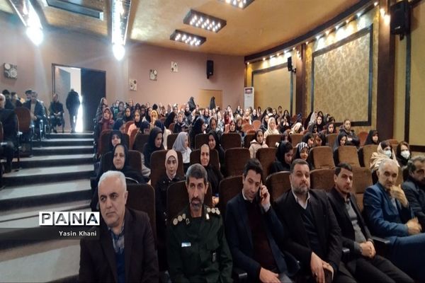 همایش تجلیل از افتخار آفرینان کنکور سراسری سال ۱۴۰۲