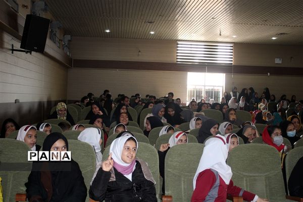 کارگاه آموزش مربیان  و خبرنگاری در ازنا برگزار شد