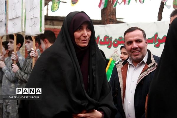 برگزاری مراسم پرشور گلبانگ انقلاب در بهارستان‌دو