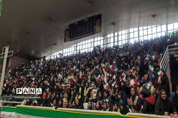 برگزاری جشن انقلاب در سالن شهید بهشتی  مشهد