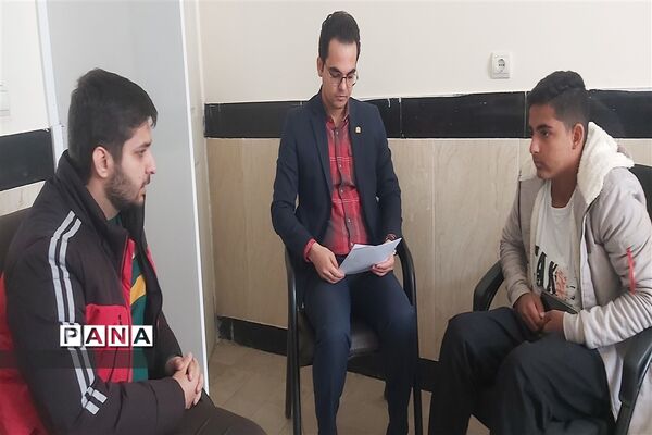 هم اندیشی مسئولان قرارگاه ۱۴صفر۲مدارس خلیل آباد با معاون پرورشی و تربیت بدنی