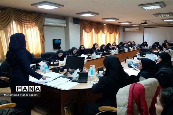 کارگاه آموزشی معلمان