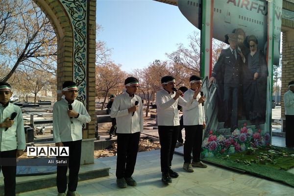 غبار رویی مزار شهدا و رژه موتوری  در شهرستان خلیل آباد 