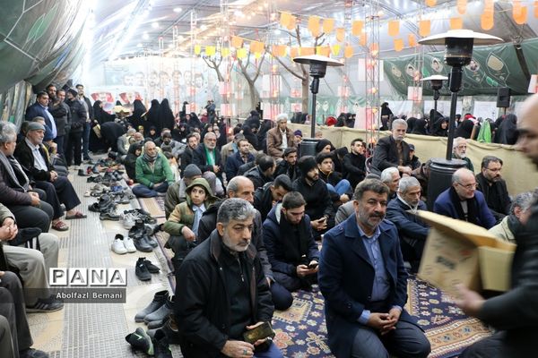 مراسمی در جوار مزار شهید گمنام بوستان شهدای آذر قم