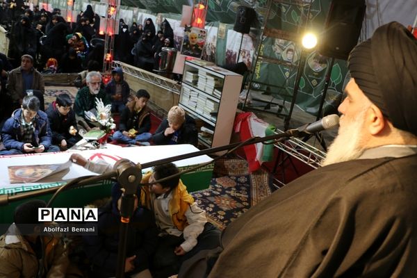 مراسمی در جوار مزار شهید گمنام بوستان شهدای آذر قم