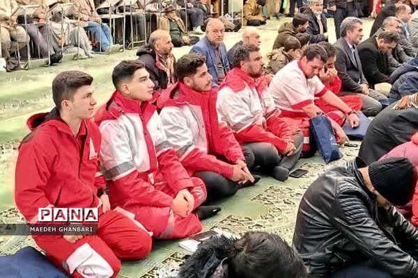 میز خدمت هلال‌احمر در تالار الغدیر شهرستان پردیس