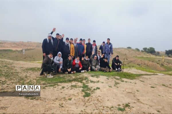 حال و هوای دانش آموزان  منطقه ۱۳ پایتخت  در سفر راهیان نور