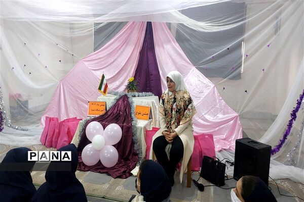 جشن تکلیف  دبستان دخترانه ۹ دی  در دبیرستان دخترانه صبا شهرستان قدس