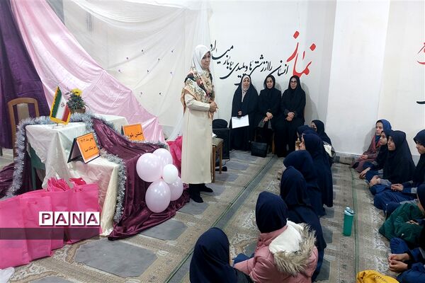 جشن تکلیف  دبستان دخترانه ۹ دی  در دبیرستان دخترانه صبا شهرستان قدس
