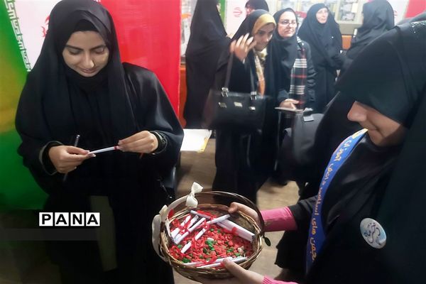 انقلاب اسلامی همچنان در مسیر فتح قله‌هاست