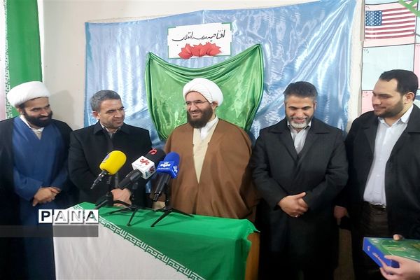 انقلاب اسلامی همچنان در مسیر فتح قله‌هاست