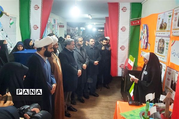 انقلاب اسلامی همچنان در مسیر فتح قله‌هاست