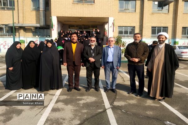 انقلاب اسلامی همچنان در مسیر فتح قله‌هاست