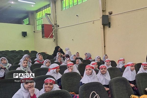 جشنواره سرود مهر مهدوی در ناحیه 2 شهرری