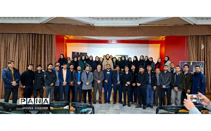 جوانان سرمایه‌های کشور هستند