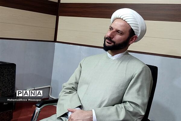 دیدار اعضای شورا، بسیج دانش‌آموزی و خبرنگاران پانا با امام جمعه صفادشت