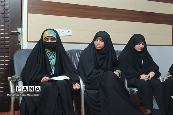 دیدار اعضای شورا، بسیج دانش‌آموزی و خبرنگاران پانا با امام جمعه صفادشت