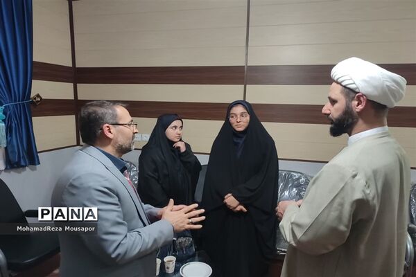 دیدار اعضای شورا، بسیج دانش‌آموزی و خبرنگاران پانا با امام جمعه صفادشت