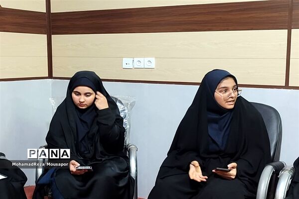 دیدار اعضای شورا، بسیج دانش‌آموزی و خبرنگاران پانا با امام جمعه صفادشت