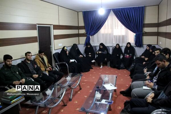 دیدار اعضای شورا، بسیج دانش‌آموزی و خبرنگاران پانا با امام جمعه صفادشت