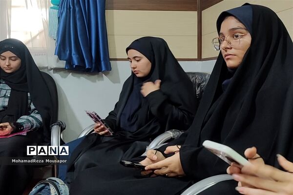 دیدار اعضای شورا، بسیج دانش‌آموزی و خبرنگاران پانا با امام جمعه صفادشت