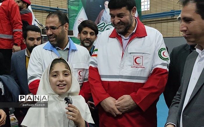 هر مدرسه، کانون دانش‌آموزی هلال احمر است