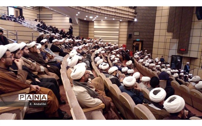 رای‌اولی‌ها با شرکت در انتخابات در پیشرفت جامعه خود دخیل می‌شوند