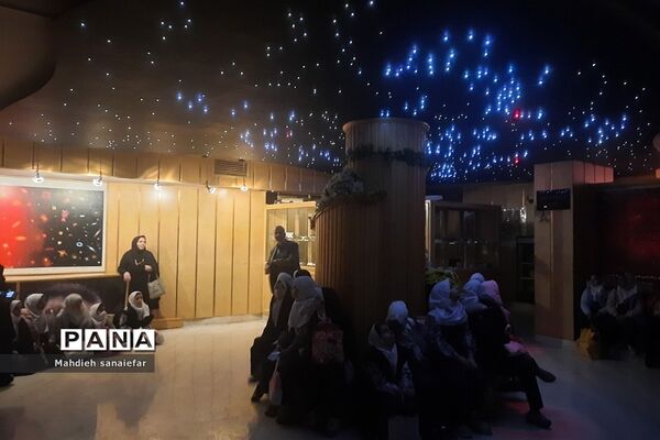 بازدید دانش‌آموزان ناحیه دو شهرری از آسمان‌نما و موزه حرم حضرت عبدالعظیم (ع)