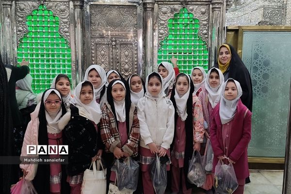 بازدید دانش‌آموزان ناحیه دو شهرری از آسمان‌نما و موزه حرم حضرت عبدالعظیم (ع)
