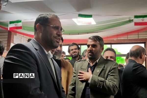 حضور وزیر آموزش و پرورش و مسئولین استانی در افتتاحیه مدارس نوساز شهریار