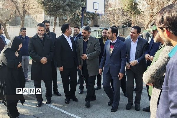 حضور وزیر آموزش و پرورش و مسئولین استانی در افتتاحیه مدارس نوساز شهریار