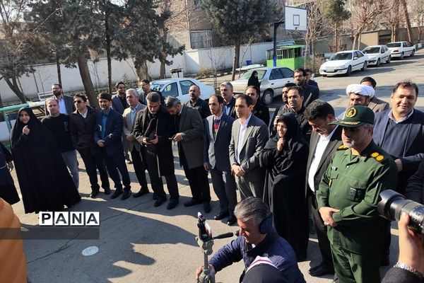 حضور وزیر آموزش و پرورش و مسئولین استانی در افتتاحیه مدارس نوساز شهریار