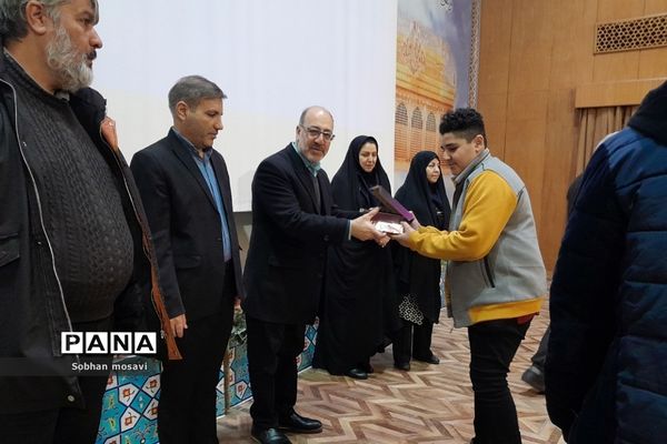 تقدیر از رتبه‌های برترآموزشگاه علامه طباطبایی در ناحیه 2 شهرری