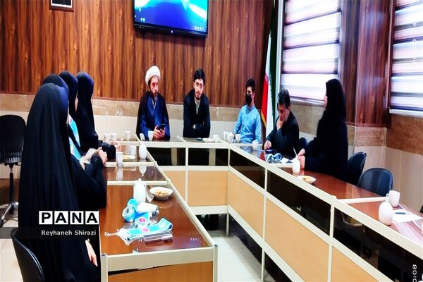 نشست دبیران قرارگاه ۱۴صفر۲درآموزش و پرورش منطقه رضویه