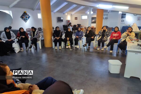 حضور دانش‌آموزان دبیرستان هوشنگی در اردوی علمی رصد خانه دانشگاه فردوسی مشهد