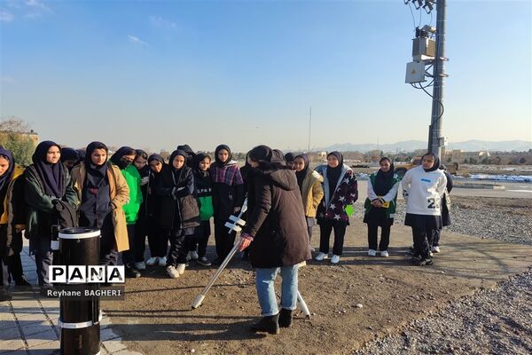 حضور دانش‌آموزان دبیرستان هوشنگی در اردوی علمی رصد خانه دانشگاه فردوسی مشهد