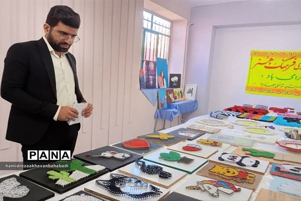 نمایشگاه آثار هنری دانش‌آموزان دبیرستان دخترانه توسلی بهاباد گشایش یافت