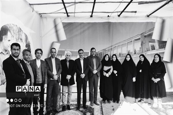 افتتاحیه جشنواره شصت برگ به یاد قصه‌های مجید در دبیرستان شهید حلبیان ناحیه ۴