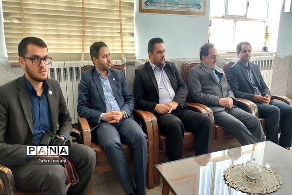 حضور مدیرکل آموزش و پرورش در شهرستان مروست