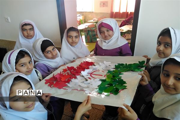 برگزاری روز بدون کیف و کتاب  مطابق با دهه فجر و 22 بهمن ماه در دبستان بوستان شهرستان بن