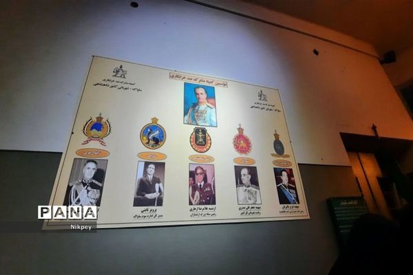 بازدید دانش‌آموزان دبیرستان حجاب از موزه عبرت