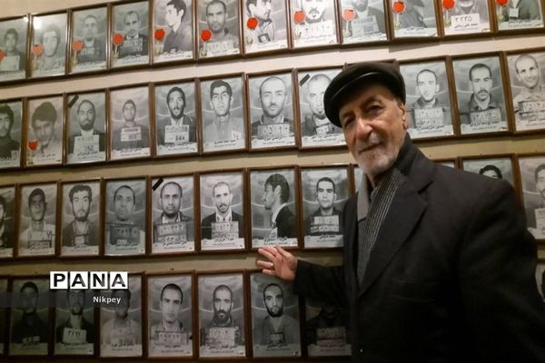 بازدید دانش‌آموزان دبیرستان حجاب از موزه عبرت