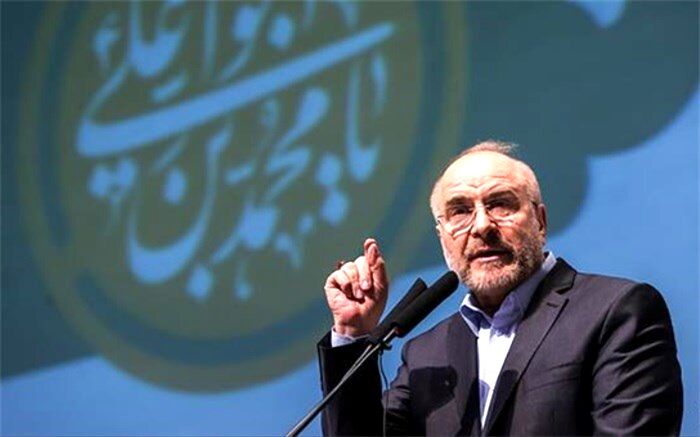 قالیباف: به جای انتقال مشکلات باید آن‌ها را حل کنیم