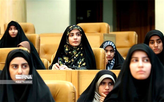 ما نسل امیدیم؛ نسل نوجوان آینده سازیم که با روایت پسشرفت‌های بالنده قوت قلب را در دلها زنده‌ می‌کنیم