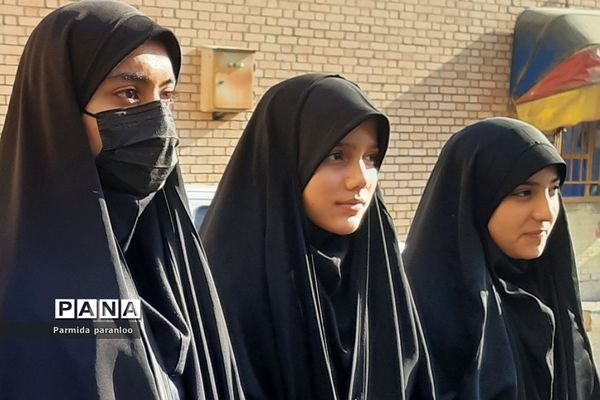 کارناوال شادی مدرسه نشاط به‌مناسبت دهه فجر و هفته فرهنگ و هنر در بهارستان‌2