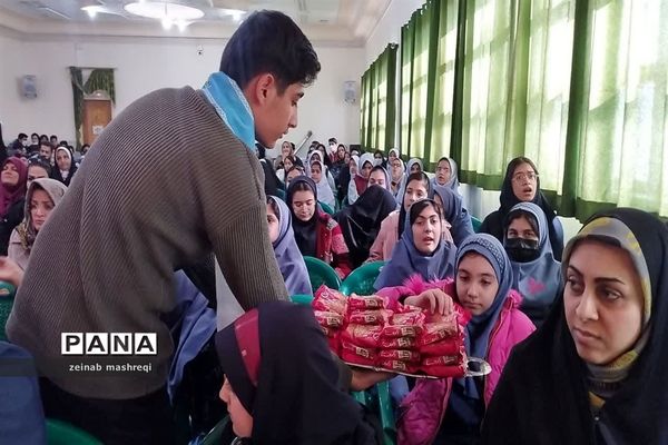 مراسم اختتامیه جشنواره فرهنگی و هنری در کاشان