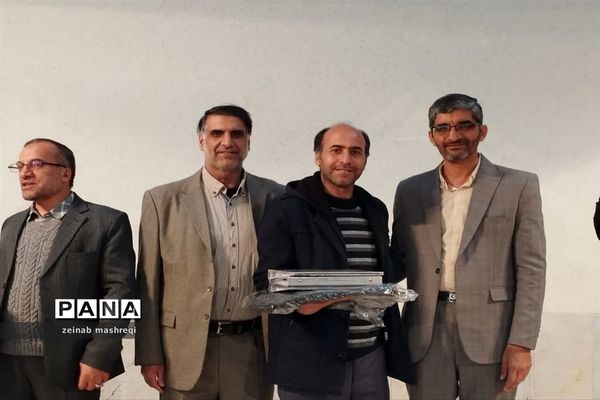 مراسم اختتامیه جشنواره فرهنگی و هنری در کاشان