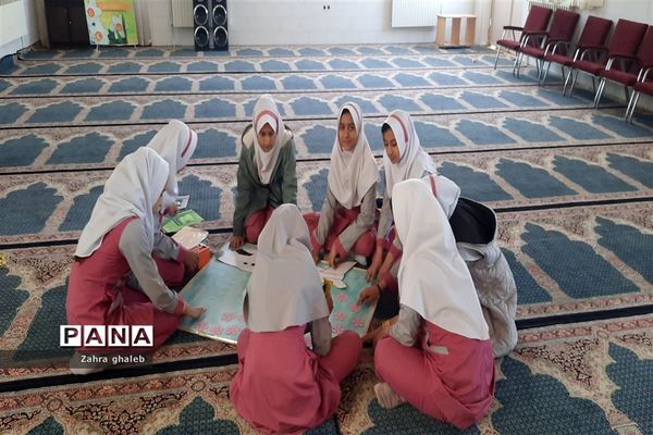 دانش‌آموزان بافقی پای‌کار انقلاب