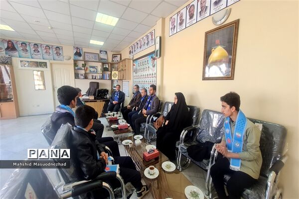 همفکری و نشست صمیمانه در میدان 14 صفر 2 تربت حیدریه